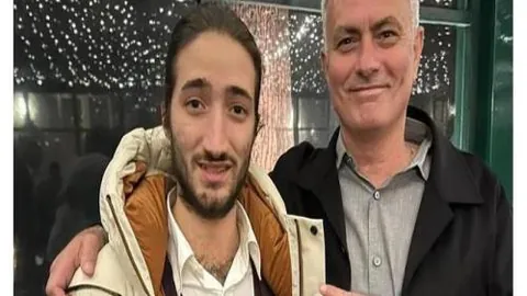 十战辉煌，篮网对决太阳：揭秘连胜奇迹背后的奥秘！